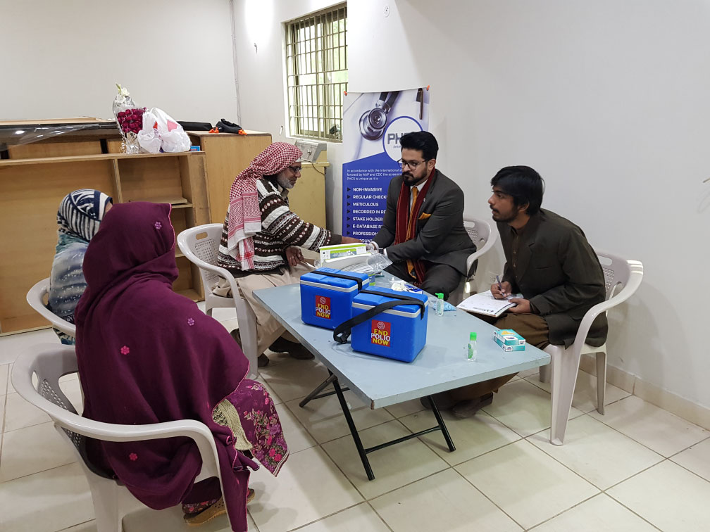 Consultation at the Sadaat Town screening camp